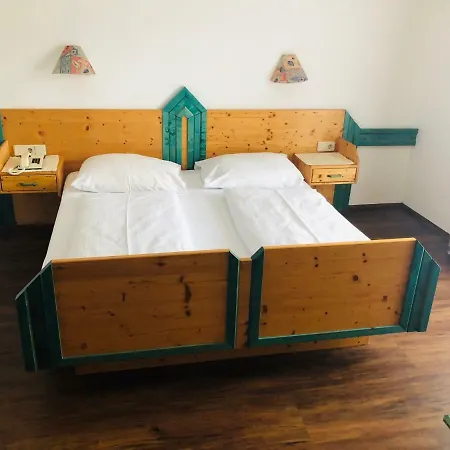 Krone Hotel 3*